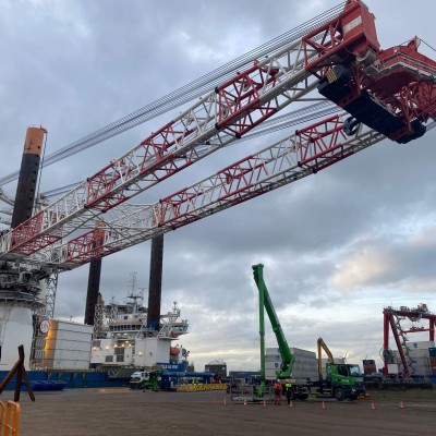 40m vrachtwagenhoogwerker insepectie kraan schip Vlissingen oktober 2021 16